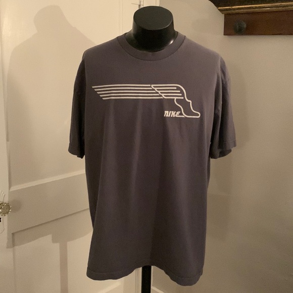 mens nike loose fit t shirts